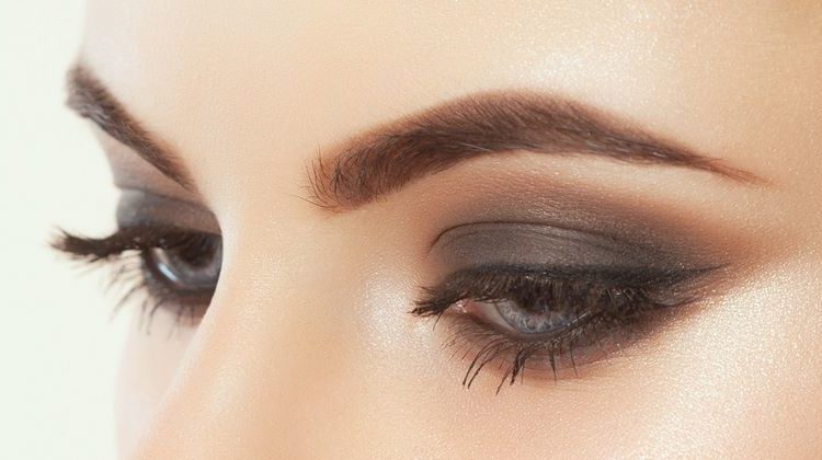 Najčešće greške u šminkanju zbog kojih vaše oči izgledaju manje