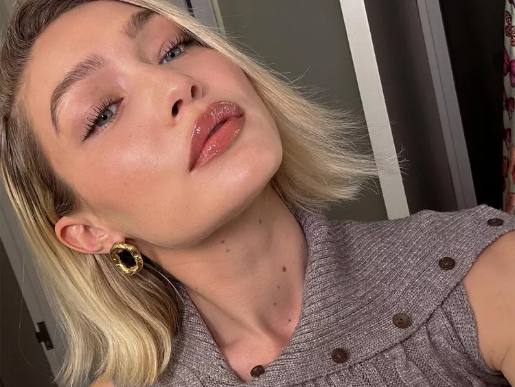 Maybelline zamućeno lila rumenilo Điđi Hadid