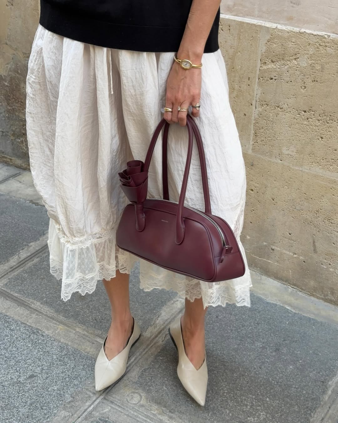 harem pantalone na modelu