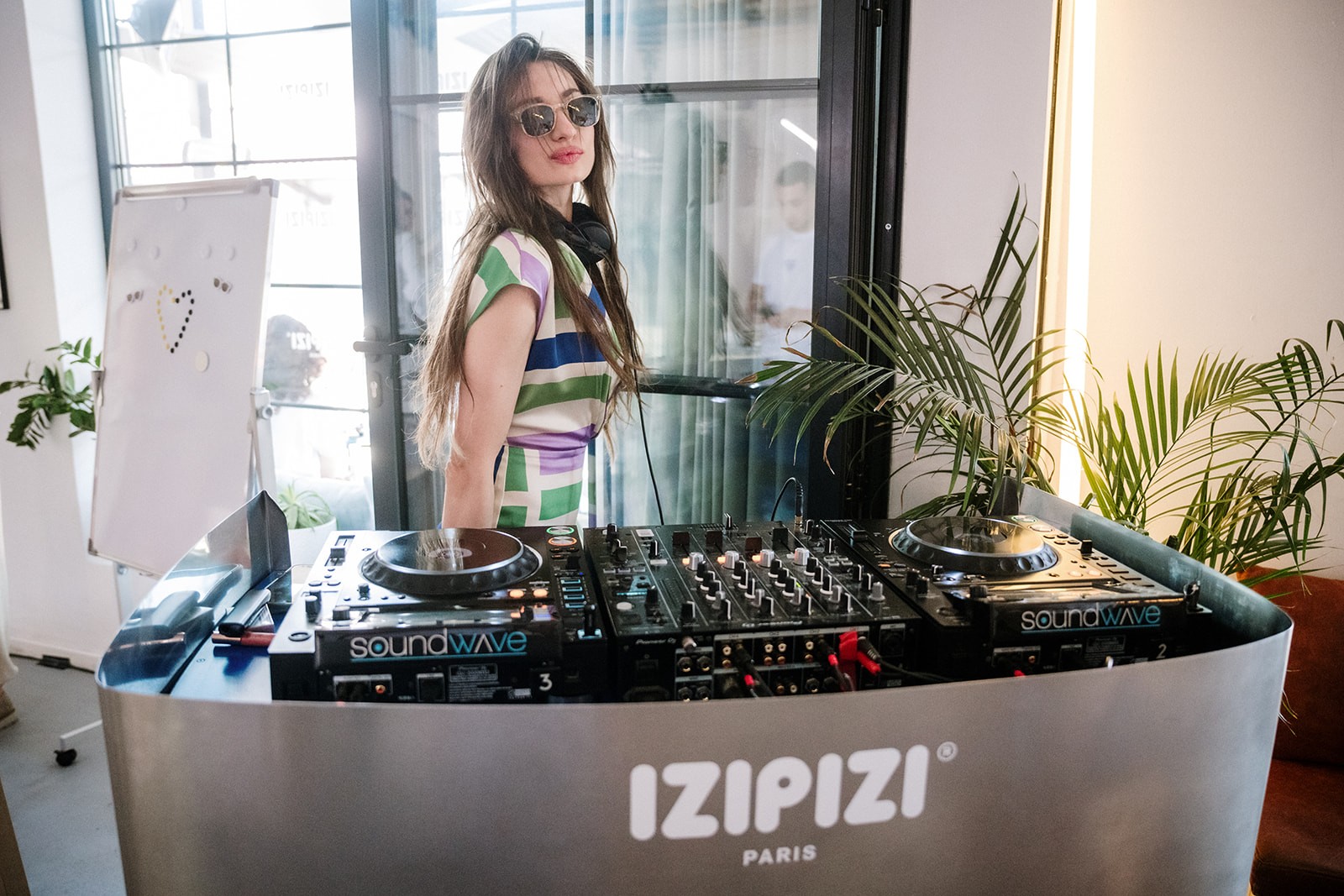 IZIPIZI