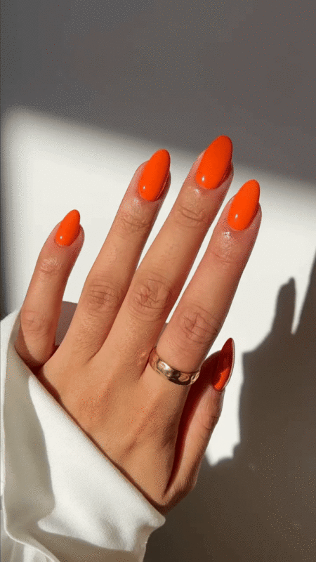 Poslednji summer trend – papaya nails!