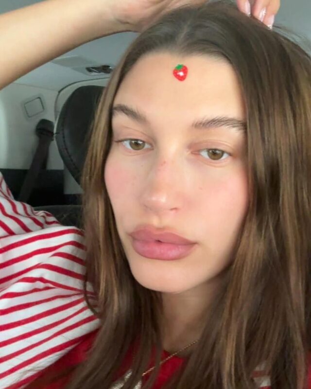 Flasteri za bubuljice (pimple patches) kao modni dodatak? Gen Z kaže: Što da ne!