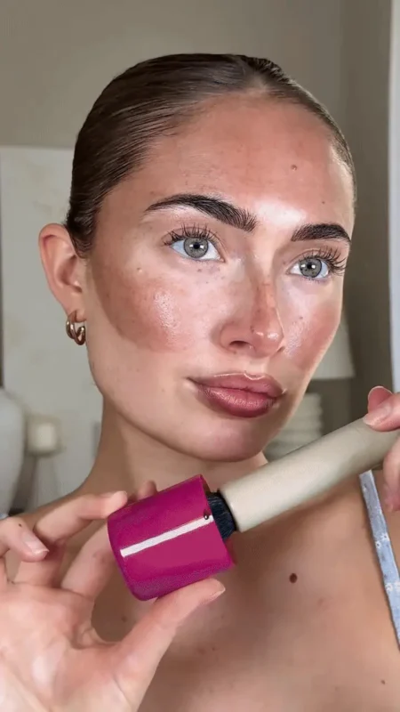 Konturisanje proizvodima za samopotamnjivanje 101: Može li tanning mousse da zameni bronzer?
