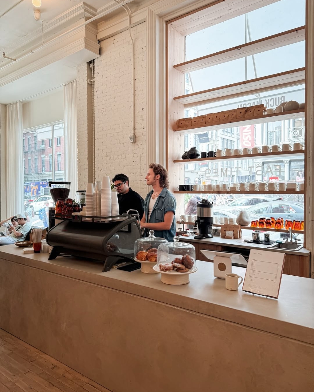 Buck Mason bar u Njujorku