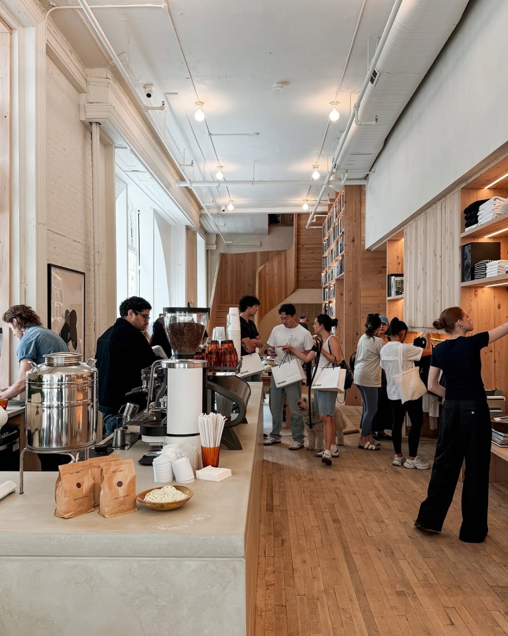 Buck Mason bar u Njujorku