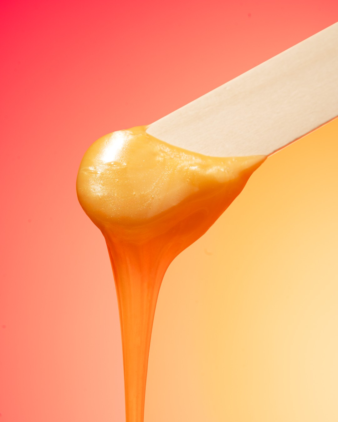 Uklanjanje nausnica voskom