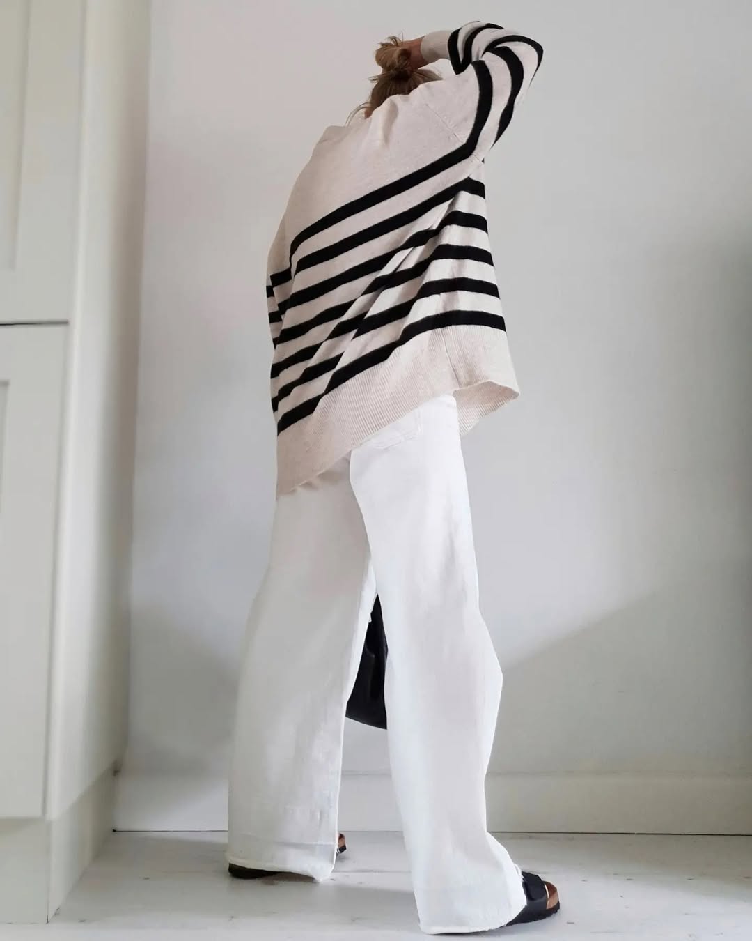 Džemperi na crno-bele pruge