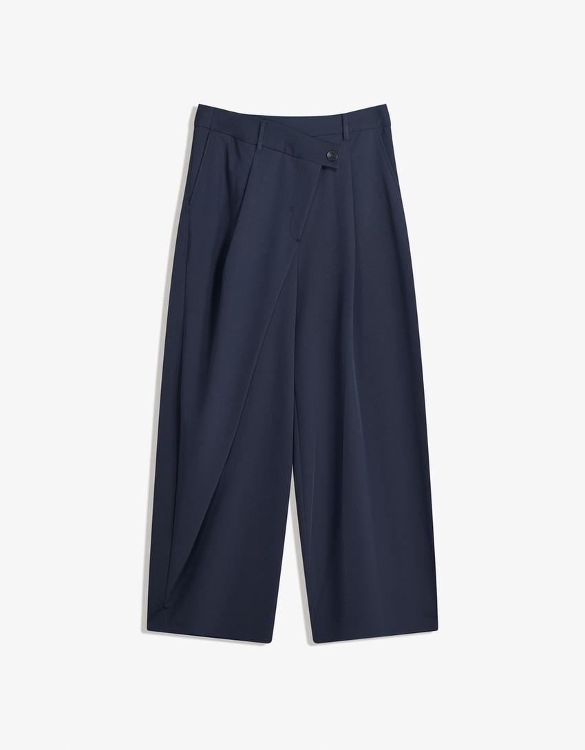 Minimalistički jesenji outfiti za 2025 