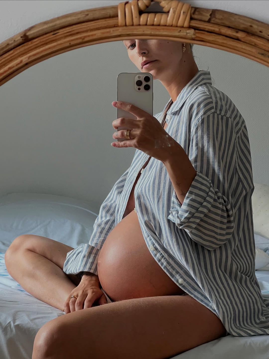 Nega kože stomaka u trdunoći