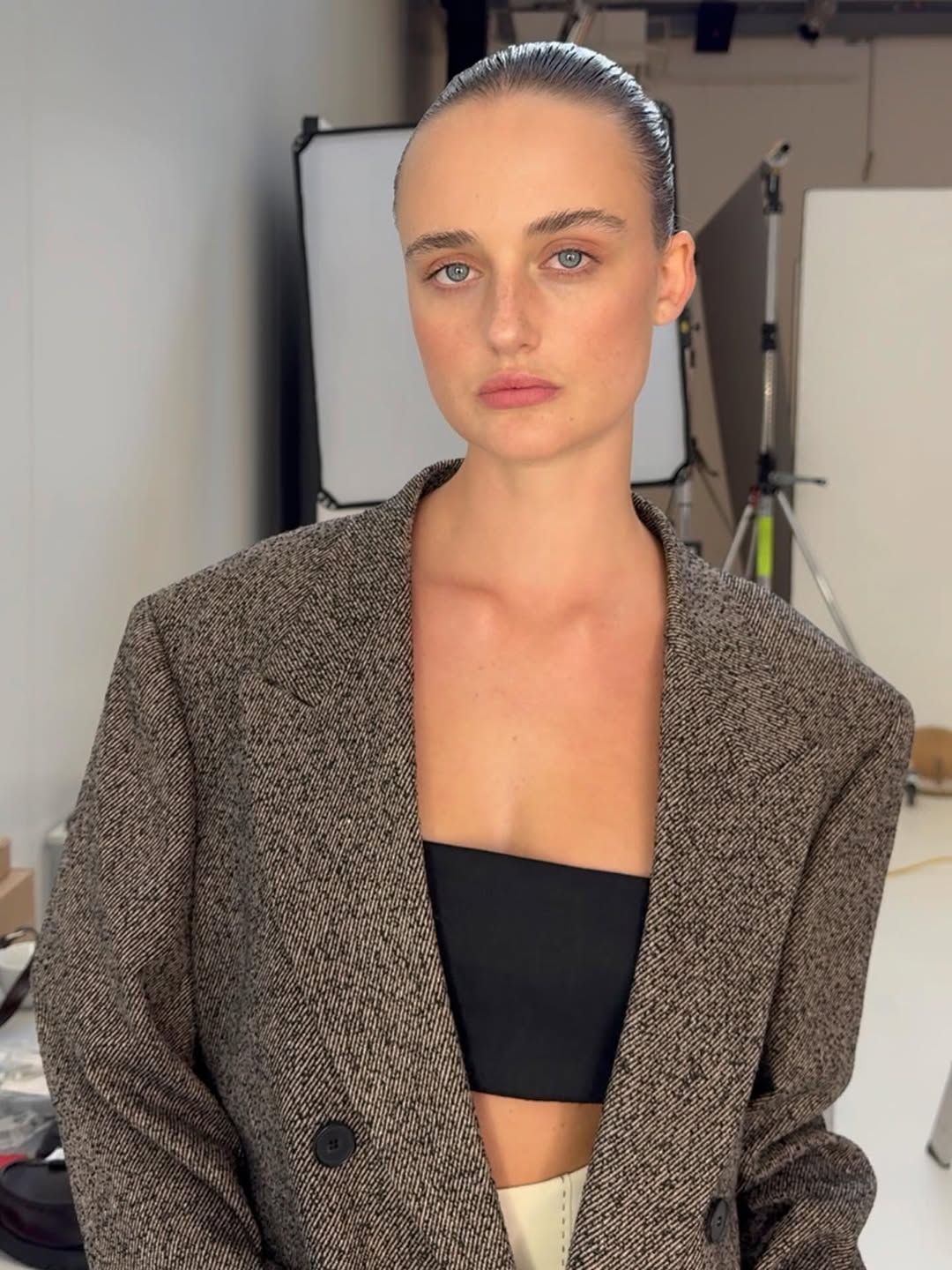 Puderi u kamenu koji ne isušuju lice