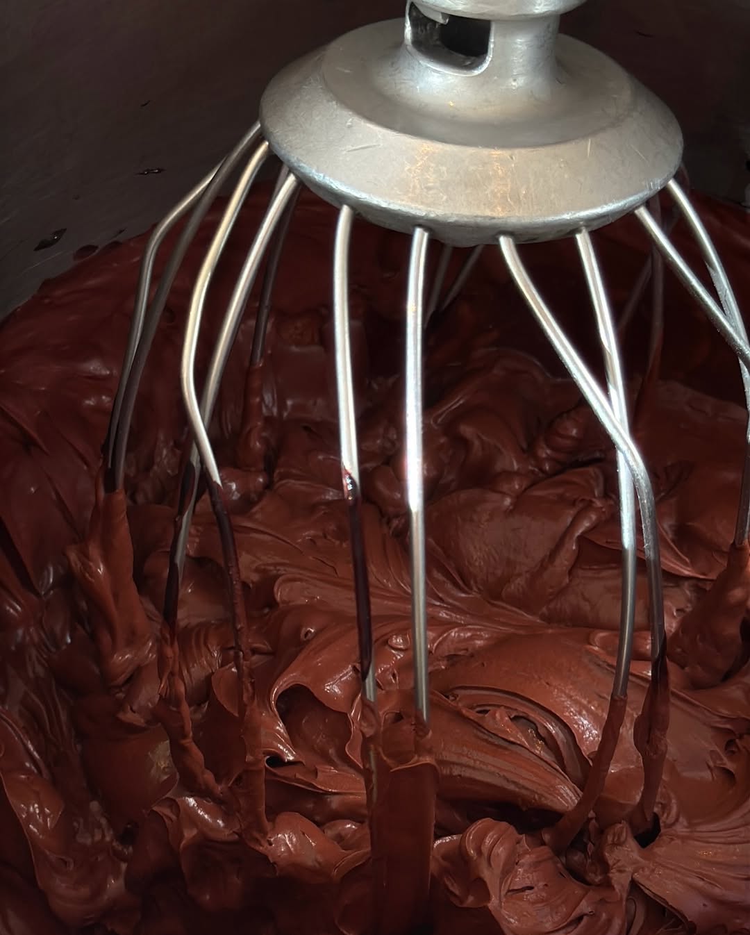 noviteti za usne u braon boji