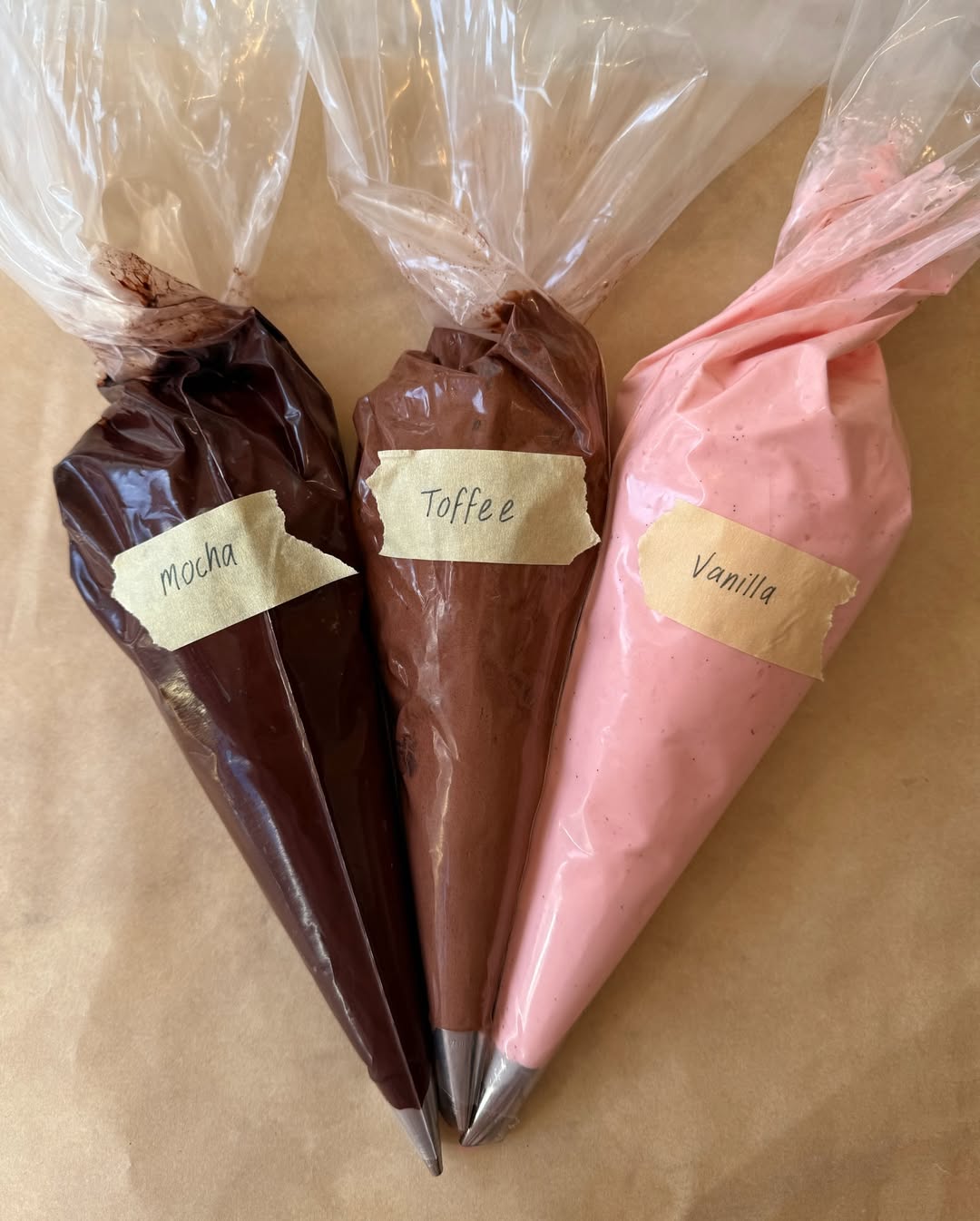 noviteti za usne u braon boji