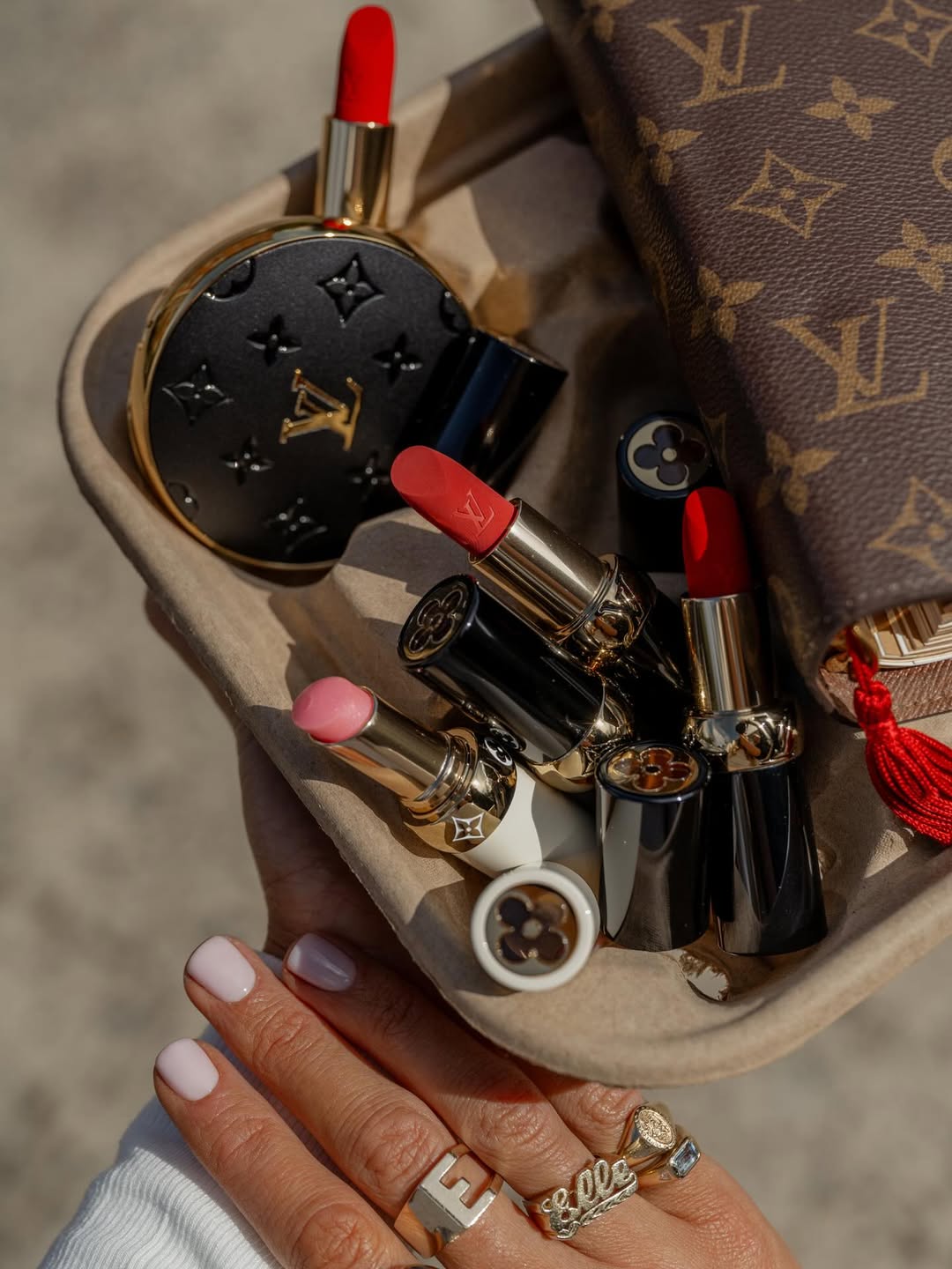 karmini sa hijaluronom