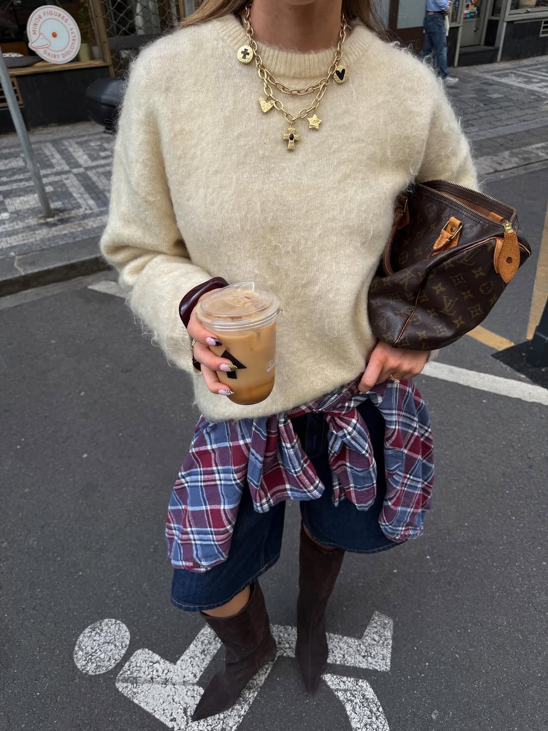 Bermude u jesenjim autfitima su u trendu