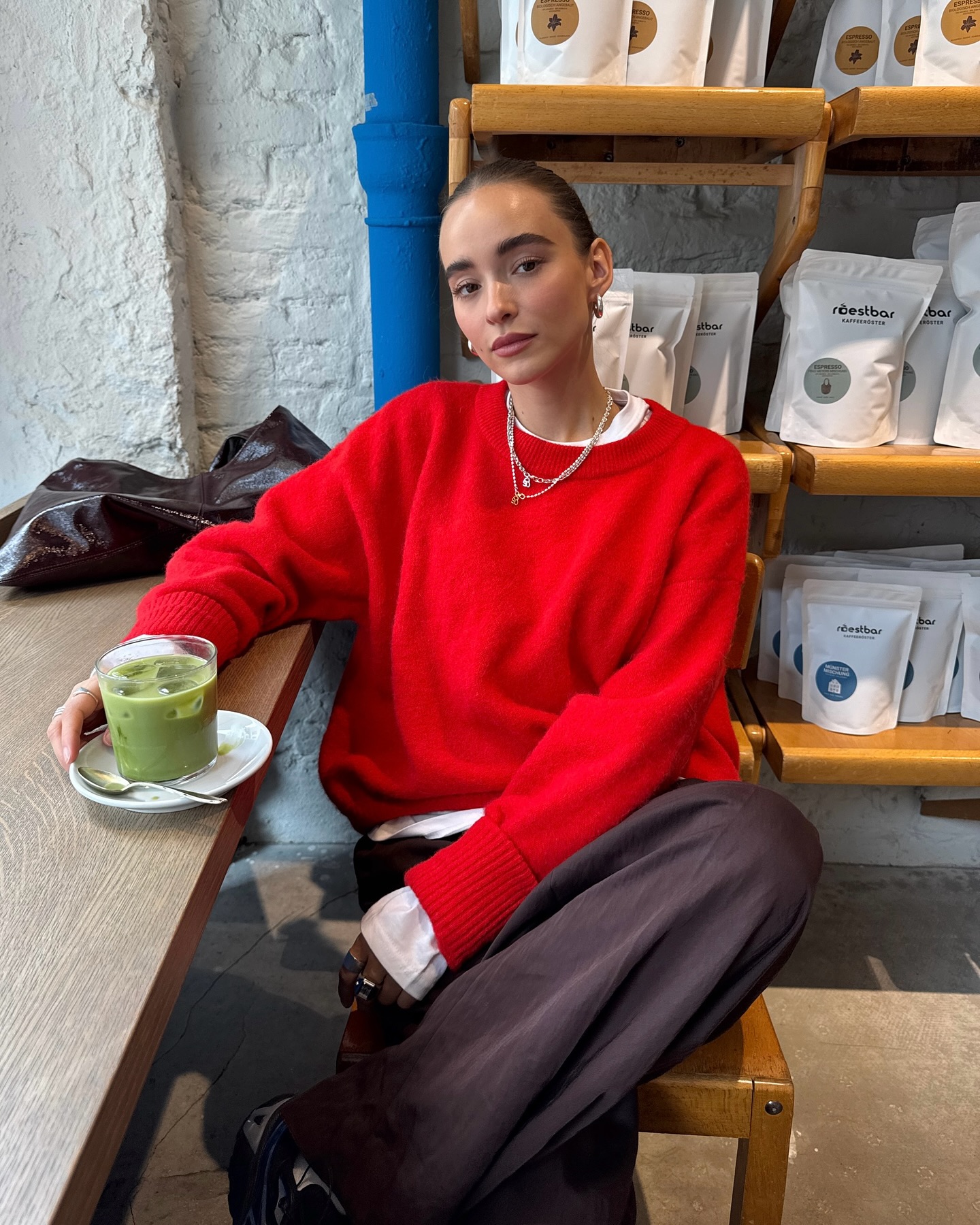 Crveni džemperi jesen 2025