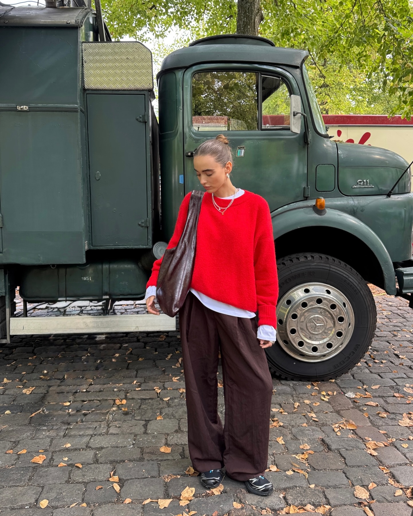 Crveni džemperi jesen 2025