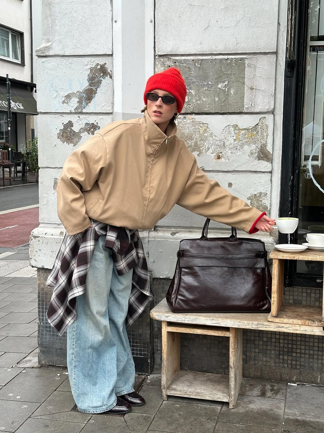 Karirane košulje oko struka su u trendu