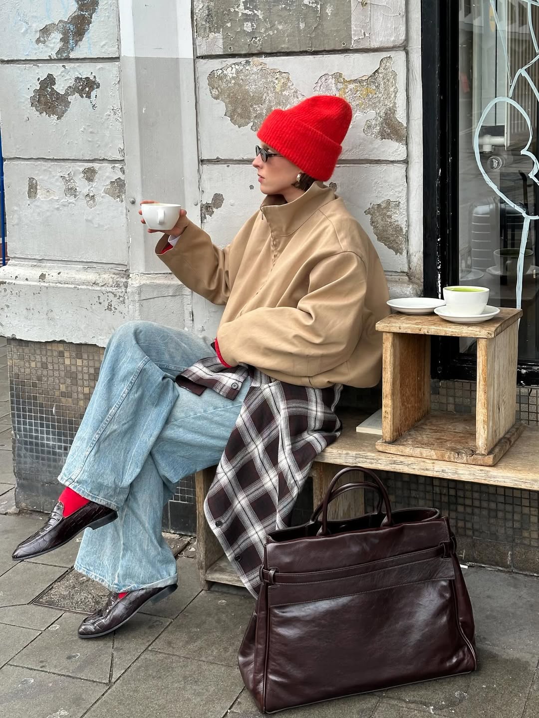 Karirane košulje oko struka trenduju