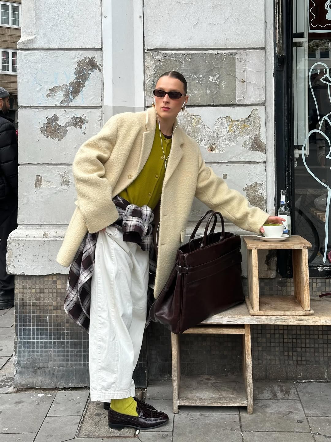 Karirane košulje oko struka su in