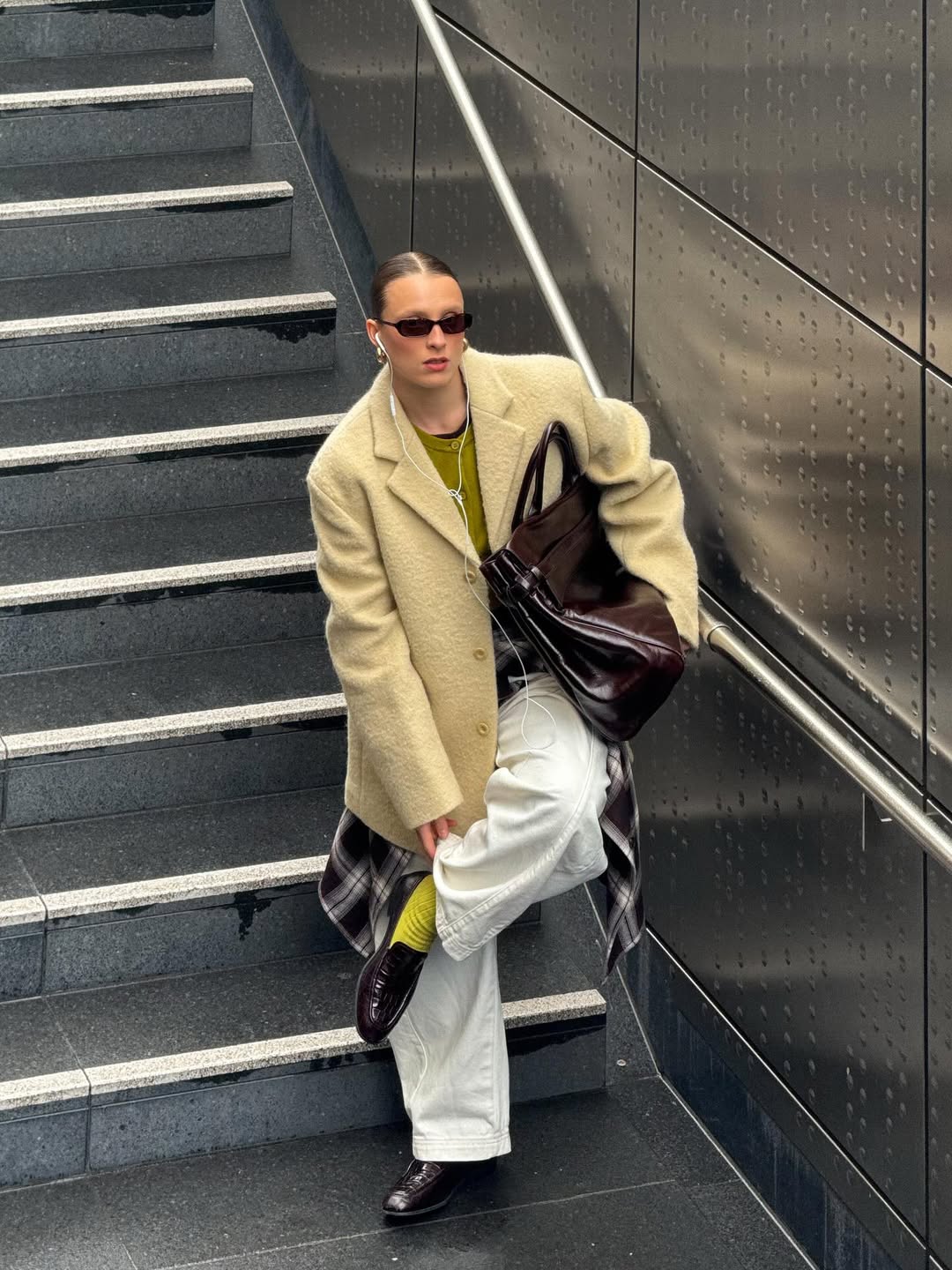 Karirane košulje oko struka su in