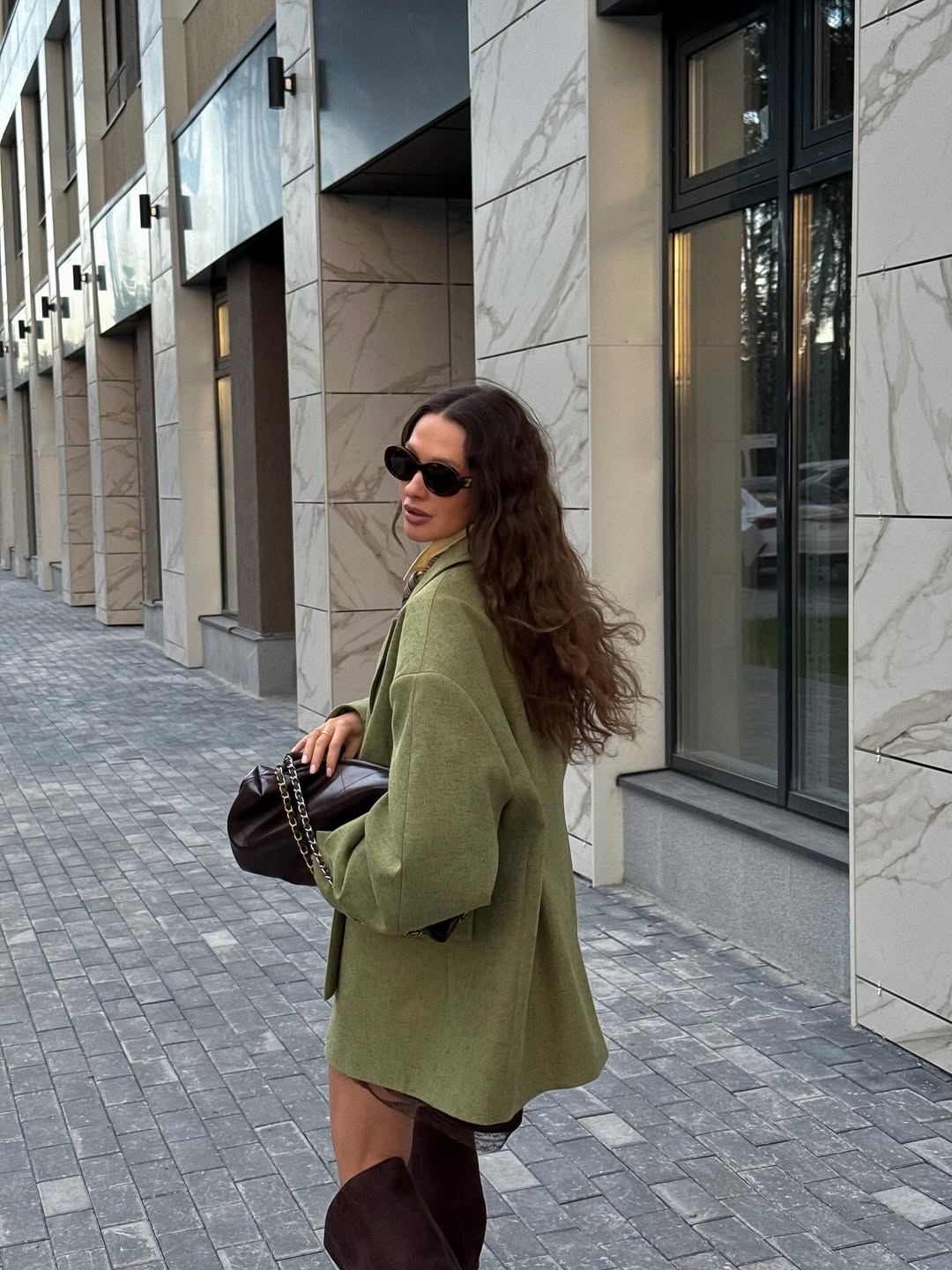 Pistać zelena boja trend alert