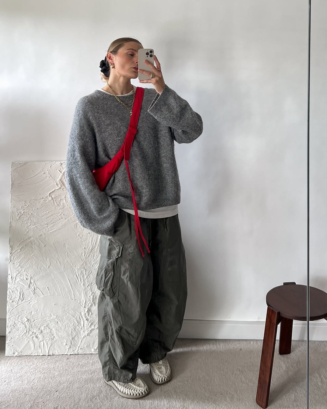 Sivi džemper za jesen