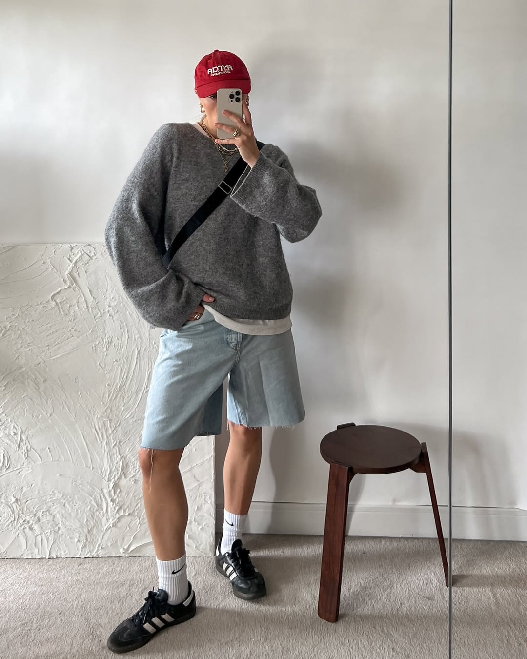 Sivi džemper za jesen