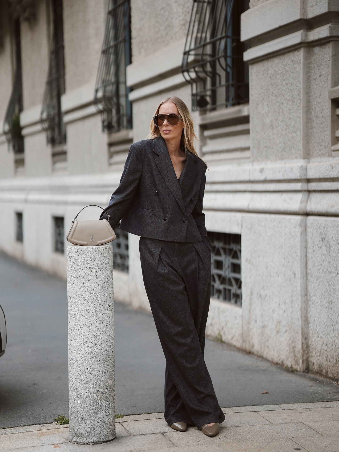 Total black outfiti jesen zima 2025