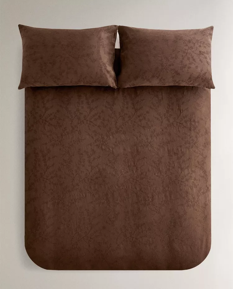 Čokoladno braon posteljina za spavaću