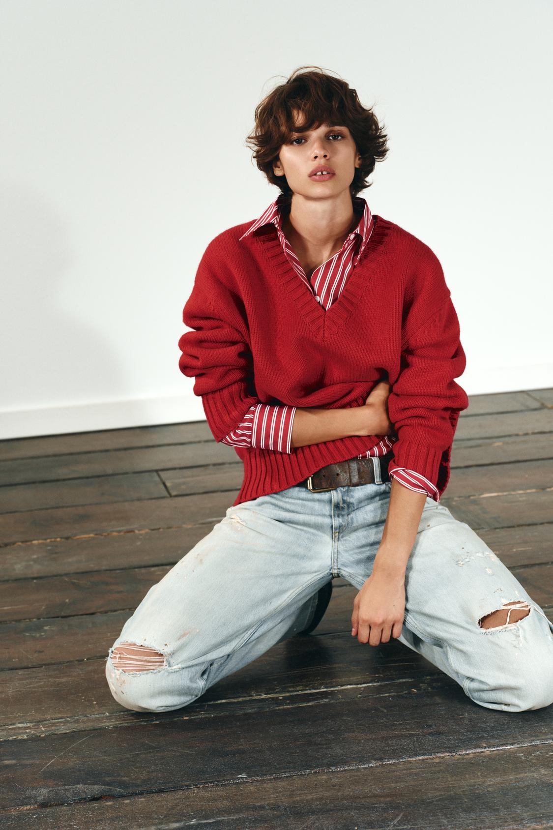 Zara crveni džemper