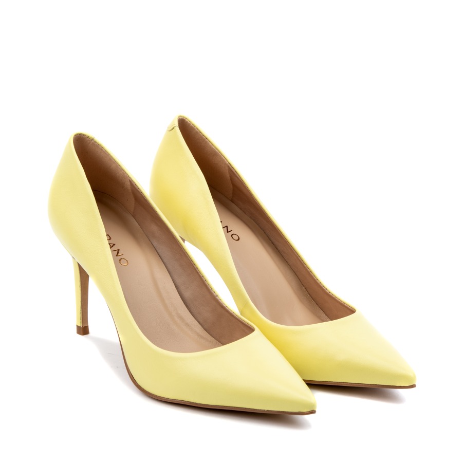 Žute jesenje cipele u bojama