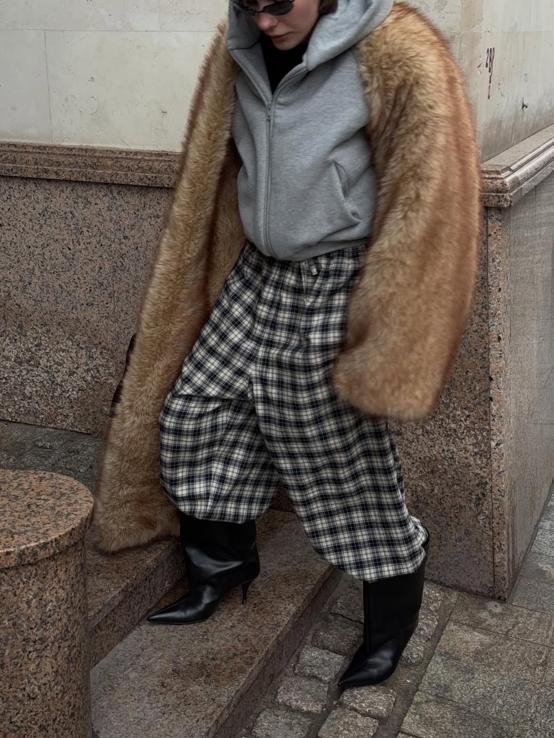 Farmerke i pantalone u printu su in