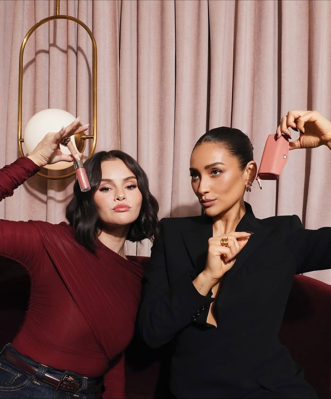 Selena Gomez i Shay Mitchell lansirale svoju kolekciju