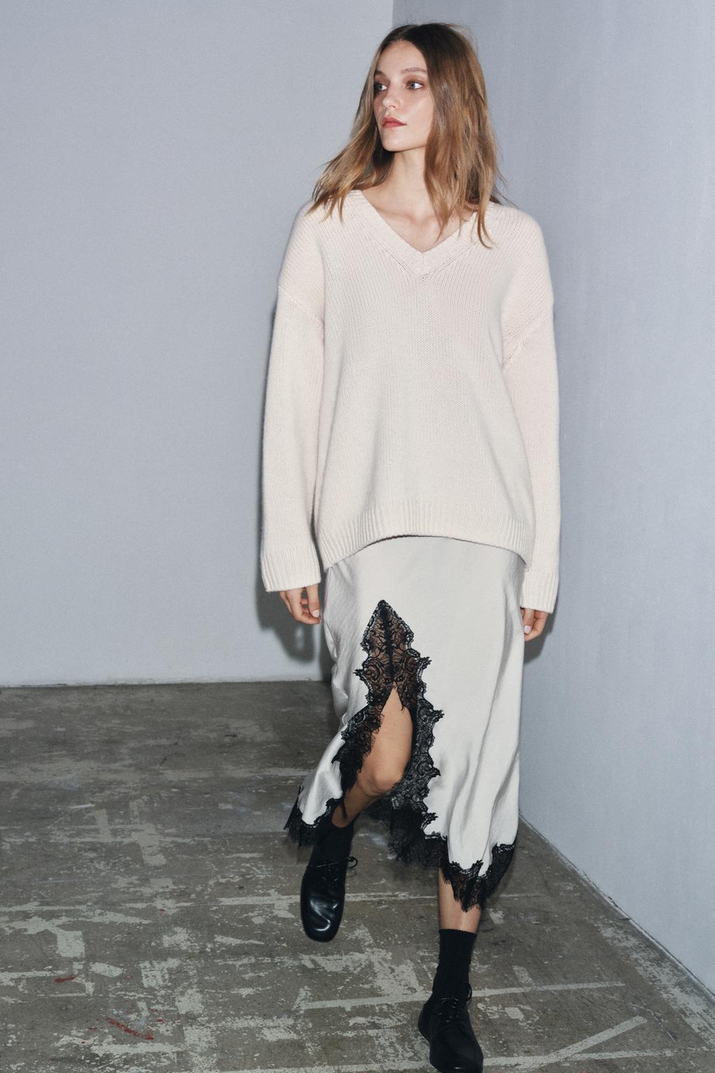 Suknje sa čipkom su modni favoriti