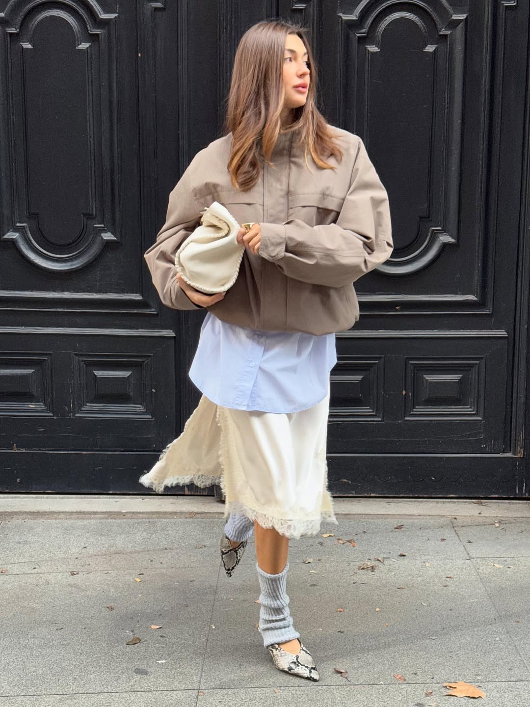 Suknje sa čipkom su modni favoriti