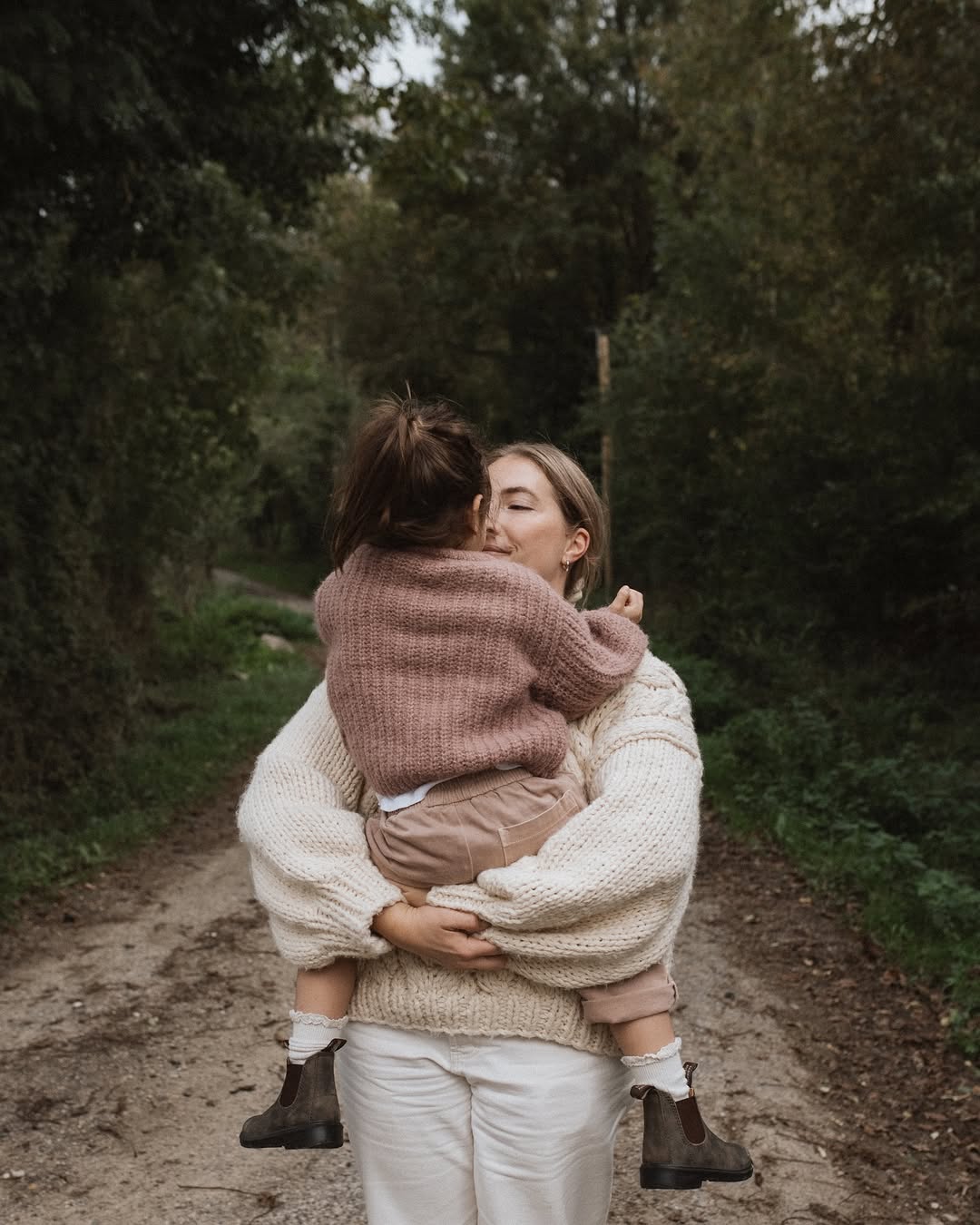 Romani o majčinstvu