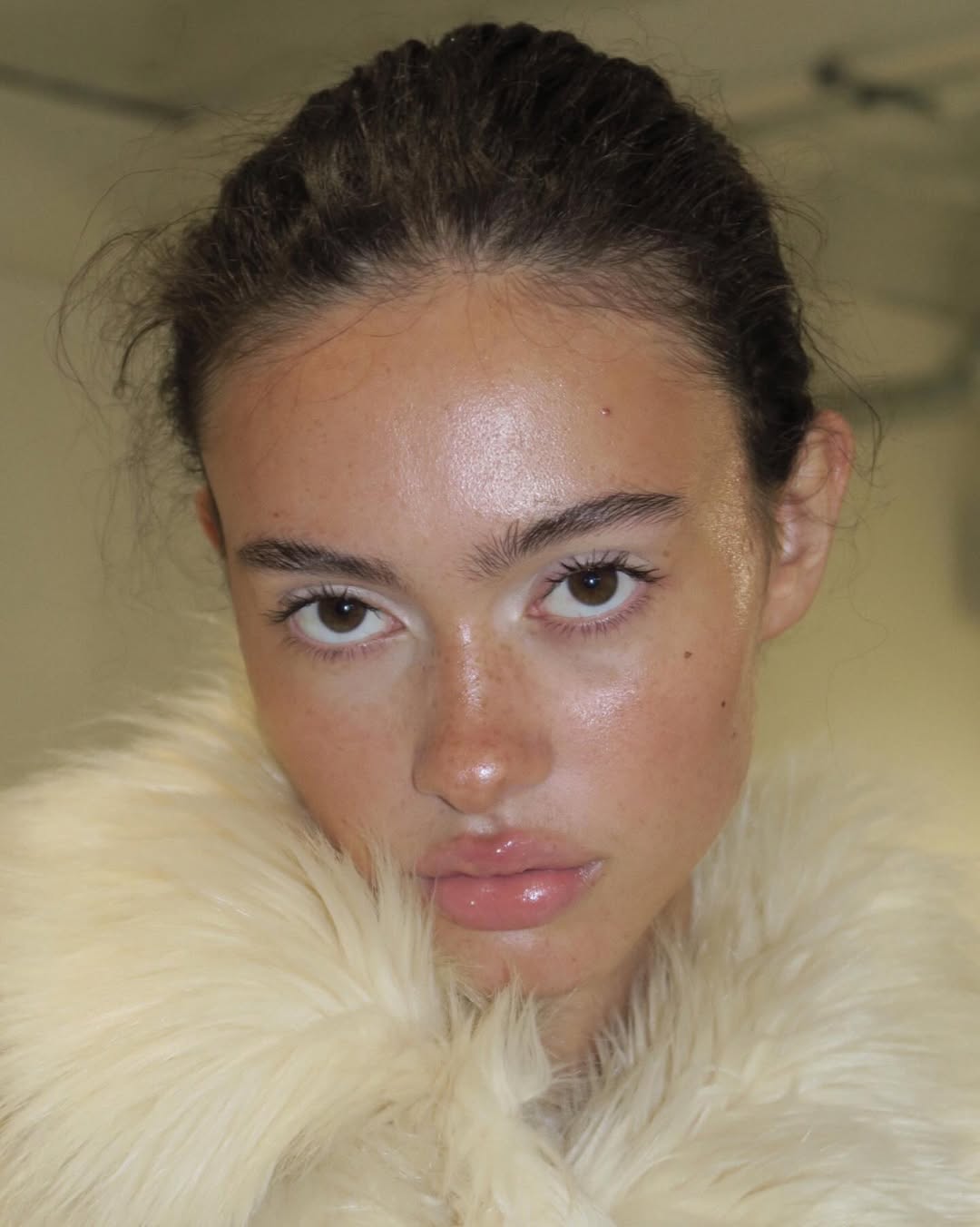 Bela senka je u trendu