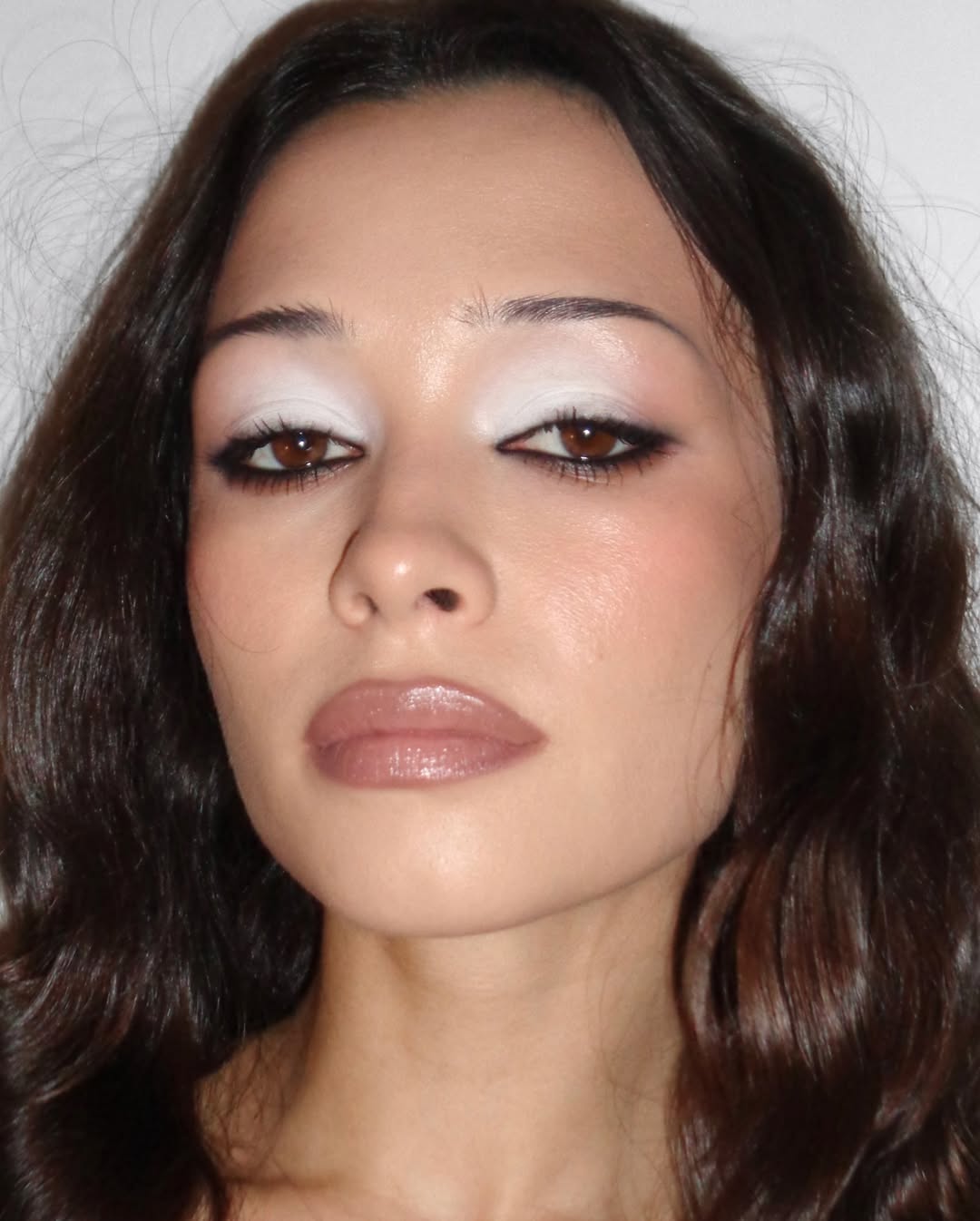 Bela senka je u trendu