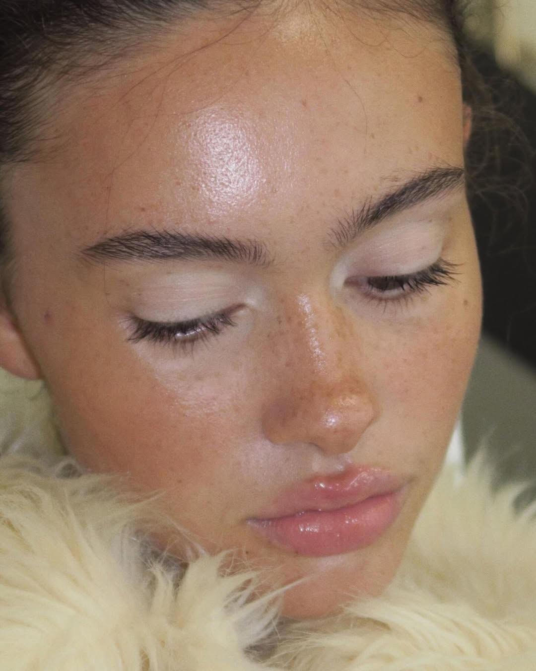 Bela senka je u trendu