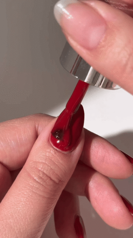 Drogerijski lakovi za nokte sa gel efektom – izdvajamo naše favorite