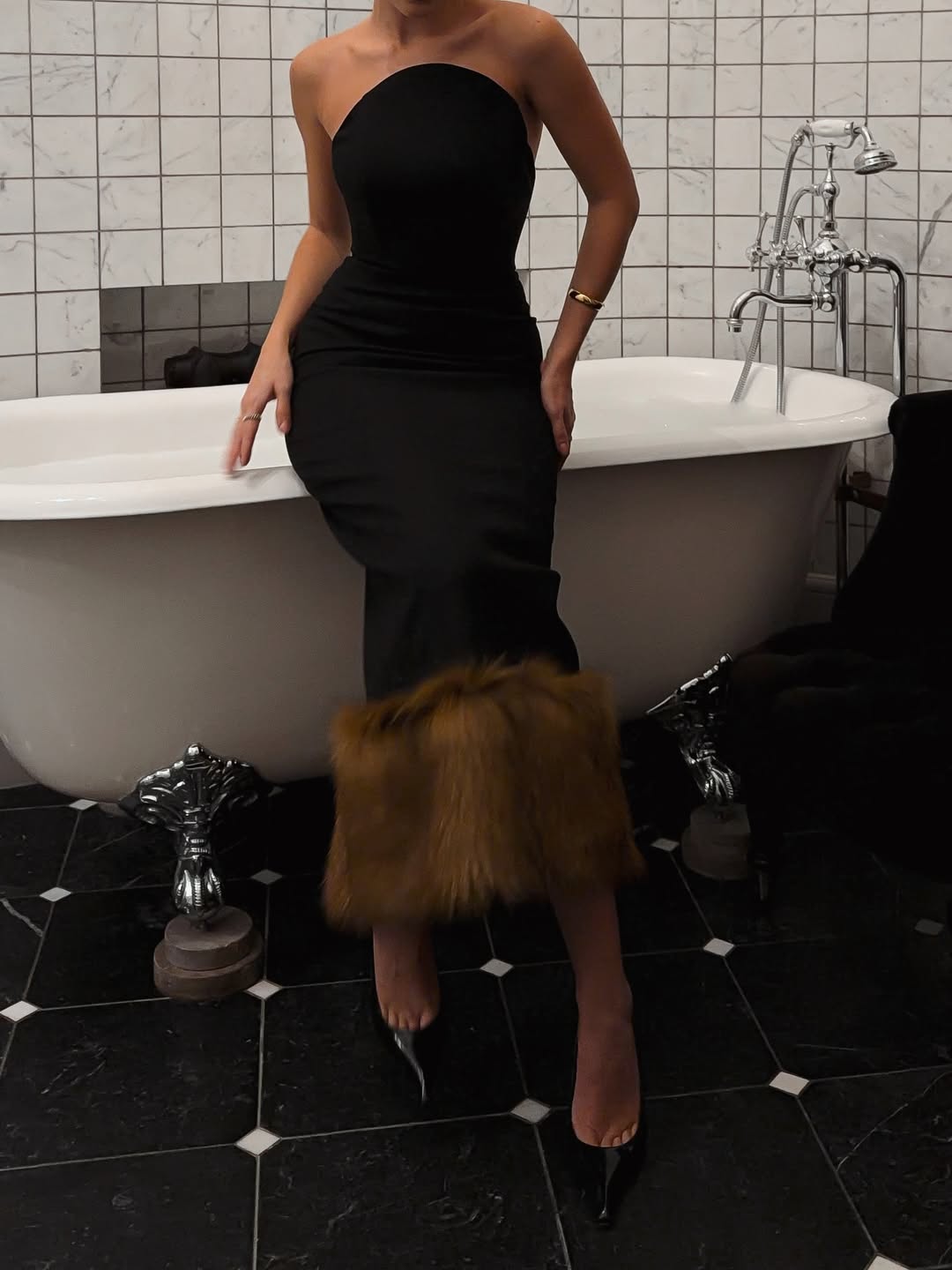 Haljine sa krznom su in