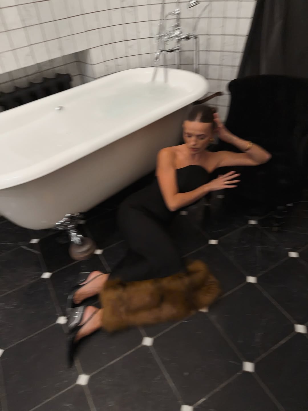 Haljine sa krznom su in