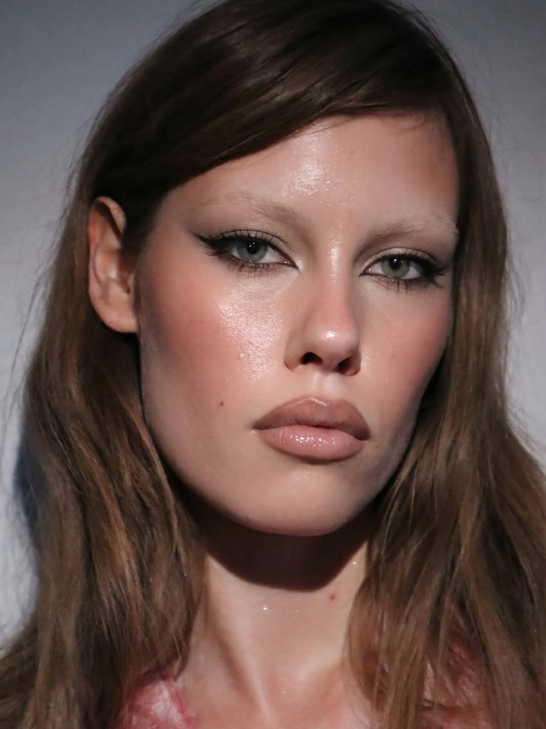 Izblajhane obrve su u trendu