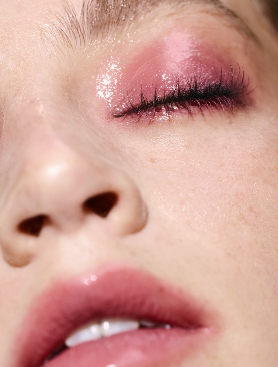 Lepota & Zdravlje beauty editorijal: 5 timeless makeup lookova9