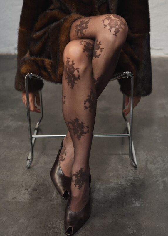 Ako tražite savršene „open-toe“ kožne braon cipele, Mango trenutno ima najtraženiji par sezone