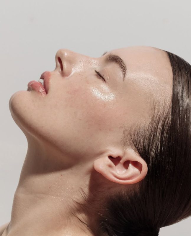 Top esencije za lice koje zauvek menjaju način na koji negujemo kožu