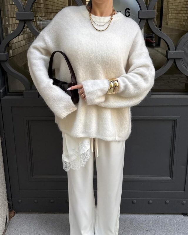 Beli total look je hit (i) ove zime: Vodič za bezvremensku eleganciju